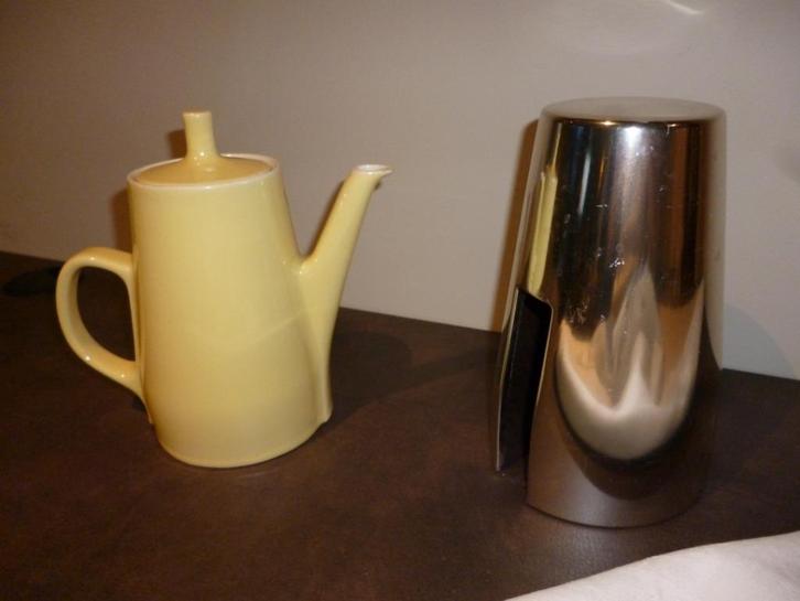 Oude koffiepot koffiekan met inox warmhouder MELITTA vintage, Antiek en Kunst, Antiek | Servies los, Ophalen