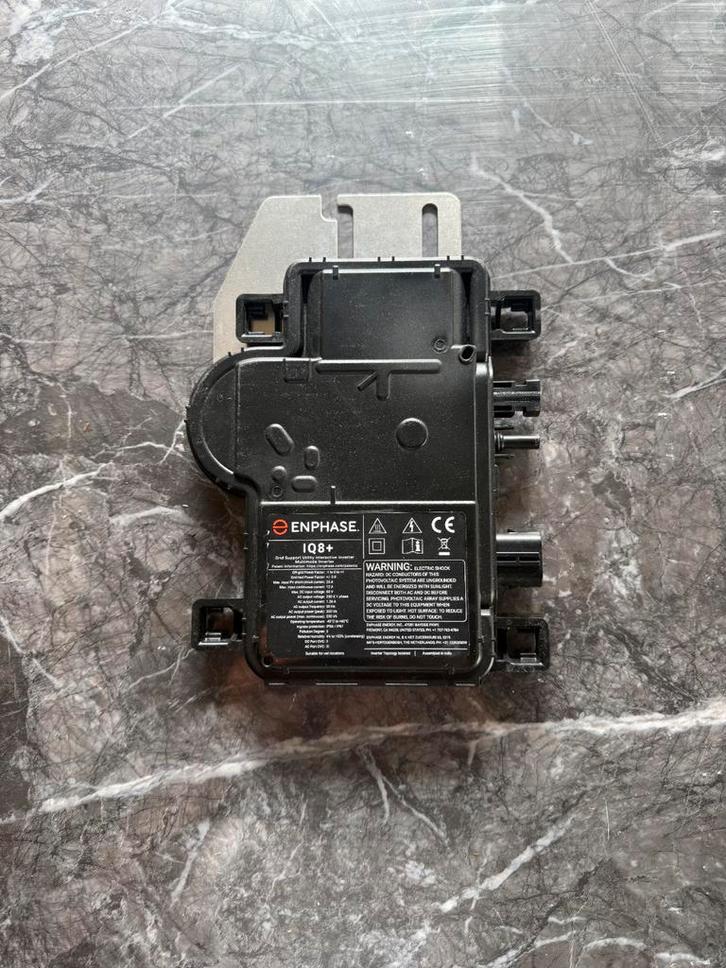 Enphase micro omvormers, q kabel en plug and play, Doe-het-zelf en Bouw, Zonnepanelen en Toebehoren, Collector, Ophalen of Verzenden