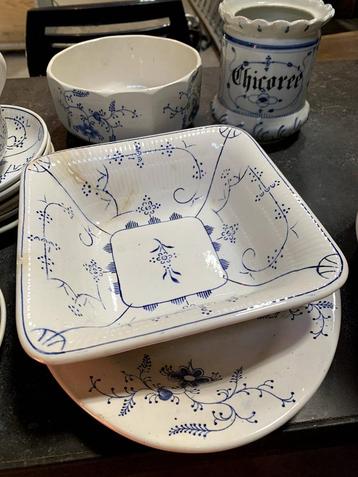 groot lot blauw servies Boch beschikbaar voor biedingen