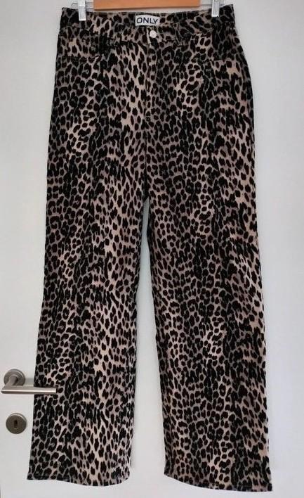 Prachtige splinternieuwe leopard jeansbroek Only 30/32, Vêtements | Femmes, Jeans, Neuf, W30 - W32 (confection 38/40), Noir, Enlèvement ou Envoi