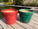 2 identieke bloempotten in aardewerk, Tuin en Terras, Bloempotten, Ophalen, Zo goed als nieuw