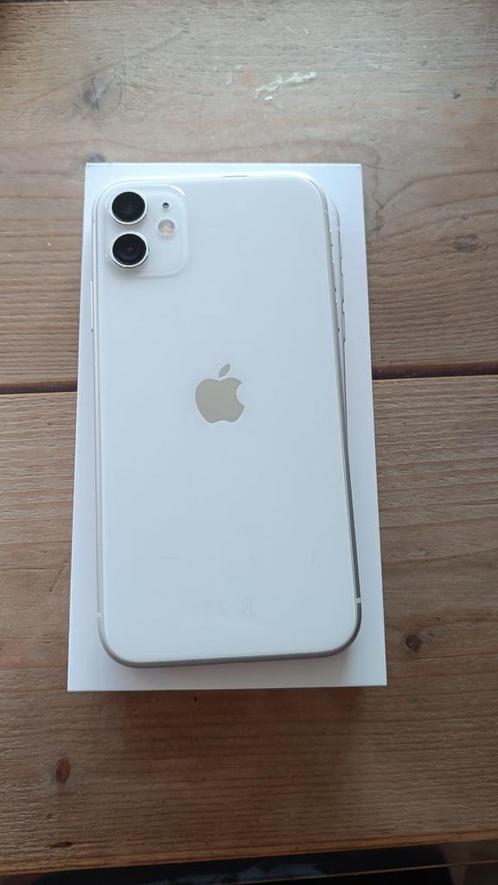 Iphone 11 128GB Goede conditie, Télécoms, Téléphonie mobile | Apple iPhone, Utilisé, 128 GB, Sans abonnement, iPhone 11, Argent