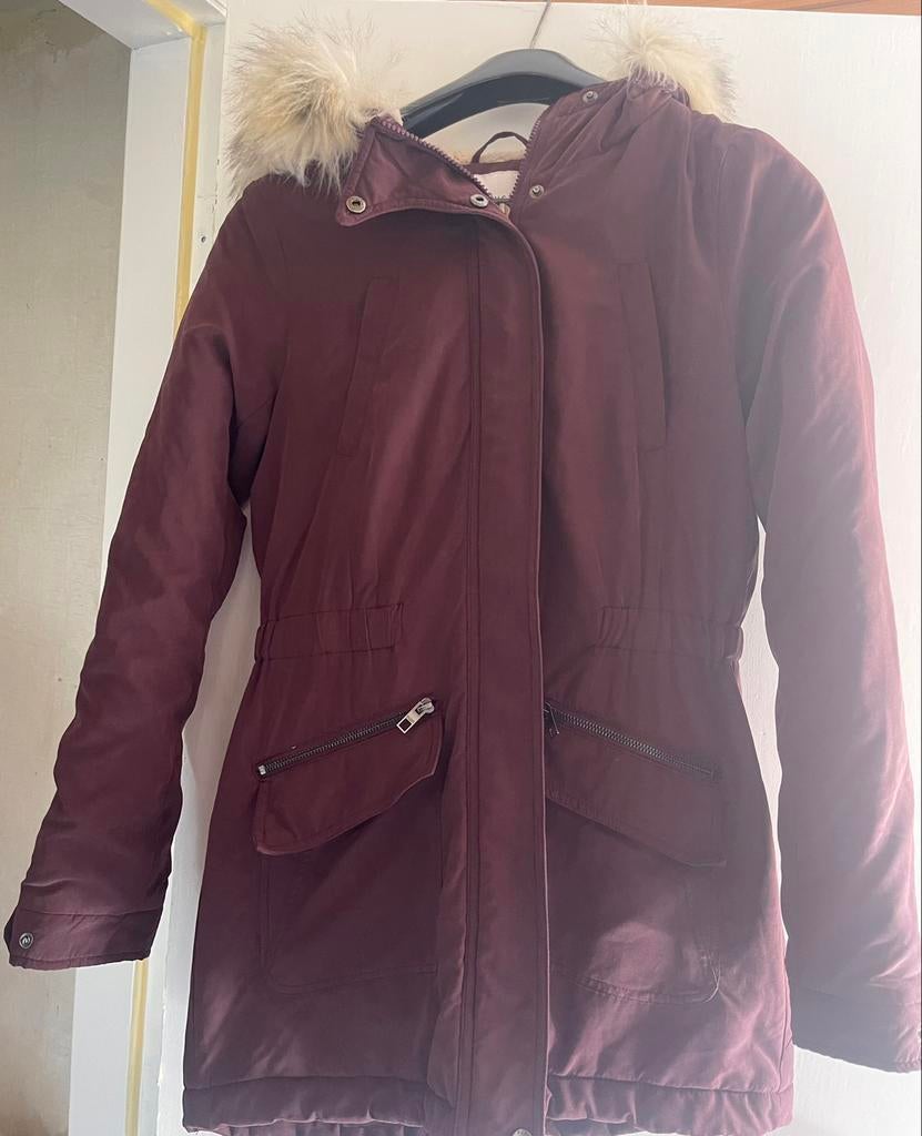 Paarse jas Only met pluchen kap maat small, Ophalen of Verzenden, Nieuw