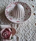 Leuke porseleinen citruspers, rode figuurtjes / driehoekjes, Huis en Inrichting, -, -, Overige typen, Ophalen of Verzenden