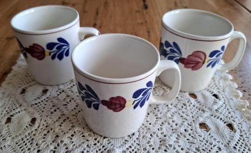 3 Boerenbont mokjes Roeland, Huis en Inrichting, Keuken | Servies, Gebruikt, Kop(pen) en/of Schotel(s), Boerenbont, Aardewerk
