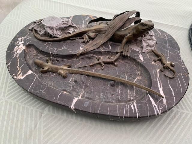 Antiquités et œuvres d'art, Enlèvement