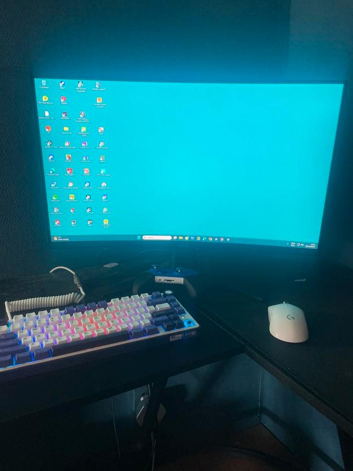 Volledige gaming setup, Computers en Software, Desktop Pc's, Zo goed als nieuw, 3 tot 4 Ghz, SSD, 16 GB, Met videokaart, Met monitor