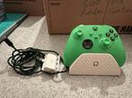 Xbox series controller + docking station, Games en Spelcomputers, Ophalen, Gebruikt, Controller, Xbox One