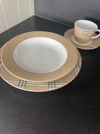 servies 24delig, Ophalen, Bord(en)