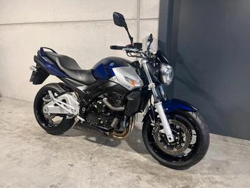 Suzuki GSR 600 naked bike in zeer mooie staat (bj 2025) beschikbaar voor biedingen