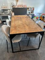 Tafel in teak met stalen voet, Huis en Inrichting, Tafels | Eettafels, Ophalen, Gebruikt, 50 tot 100 cm, Vijf personen of meer