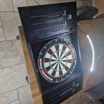 Dartbord in kast met verlichting, Sport en Fitness, Darts, Ophalen of Verzenden, Zo goed als nieuw, Dartbord