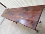 Antieke landelijke smeedijzeren muurtafel van acaciahout., Huis en Inrichting, Tafels | Sidetables, Ophalen, Gebruikt, 150 tot 200 cm