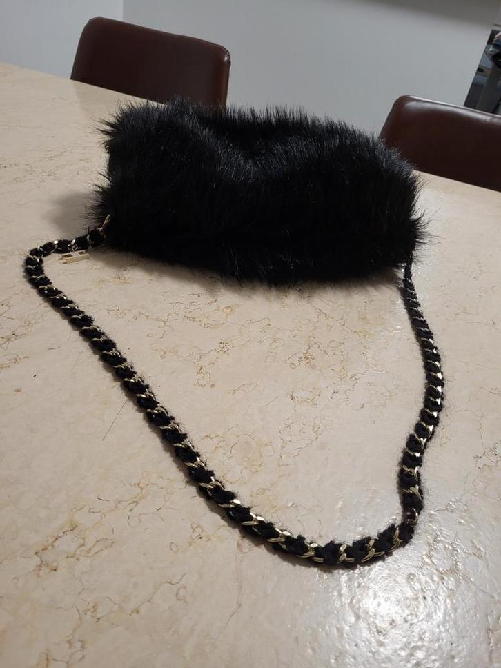 Handenwarmer, zwart ,merk Elisabetta Franchi.GOLD, Handtassen en Accessoires, Kettingen, Zo goed als nieuw, Overige materialen