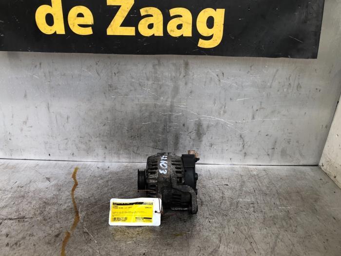 Dynamo van een Nissan Micra, Auto-onderdelen, Motor en Toebehoren, Nissan, Gebruikt, 3 maanden garantie, Ophalen of Verzenden