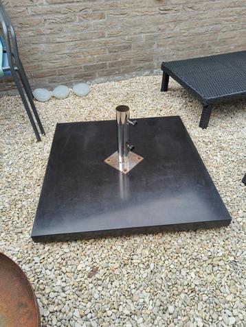PARASOLVOET GRANIET 90KG!! + Staande buis + gratis parasol  beschikbaar voor biedingen