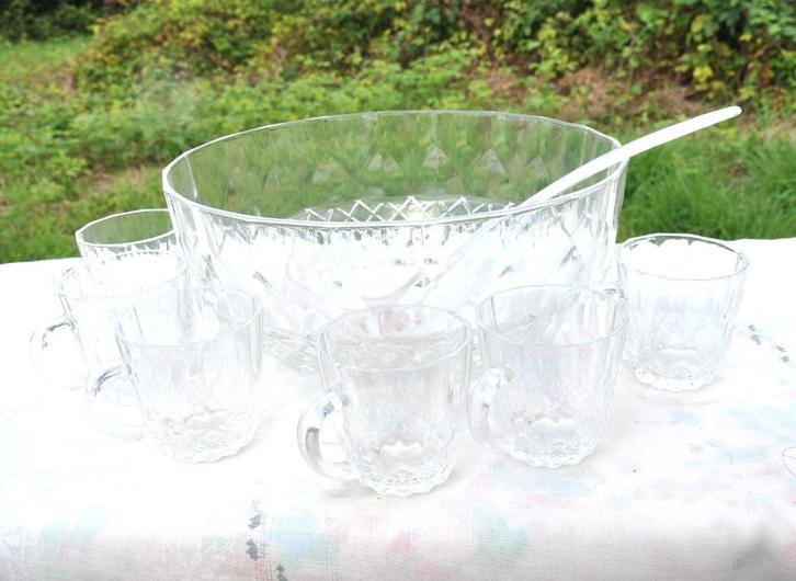servive a sangria ou punch en verre pour 6 personnes, Huis en Inrichting, Keuken | Servies, Zo goed als nieuw, Compleet servies