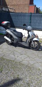 Scooter Suzuki  125cc  sixteen, Fietsen en Brommers, Scooters | Yamaha