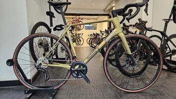 *nieuw* superior x-road team elite se disc carbon beschikbaar voor biedingen