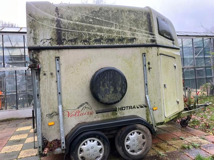 Paardentrailer Hotra, Dieren en Toebehoren, Paarden en Pony's | Trailers en Aanhangwagens, Gebruikt, 2-paards trailer, Polyester