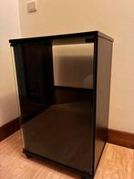Glazen kast op wielen, Maison & Meubles, Armoires | Autre, Enlèvement, Comme neuf