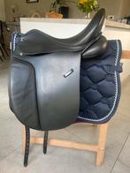 Waldhausen Premium Dressuurzadel 17,5 inch, Dieren en Toebehoren, Ophalen, Zo goed als nieuw, Dressuur