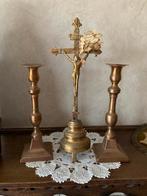 Antiek crusifix met 2 kandelaars, Ophalen