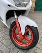 Aerox velgen nieuwstaat met nieuwe banden en schokbrekers, Fietsen en Brommers, Ophalen, Zo goed als nieuw