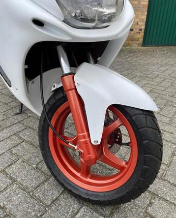 Aerox velgen nieuwstaat met nieuwe banden en schokbrekers, Enlèvement, Comme neuf