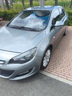 Opel Astra 1.4  2015 .Benzine.Turbo  .Airco .Nawi.cruise, Auto's, Euro 5, Handgeschakeld, Particulier, Zilver of Grijs
