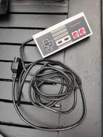 Nintendo controller, Games en Spelcomputers, Spelcomputers | Nintendo NES, Ophalen of Verzenden, Gebruikt, Met 1 controller