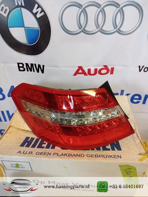 Achterlicht links van een Mercedes E-Klasse, Auto-onderdelen, Verlichting, Mercedes-Benz, Gebruikt, Ophalen of Verzenden