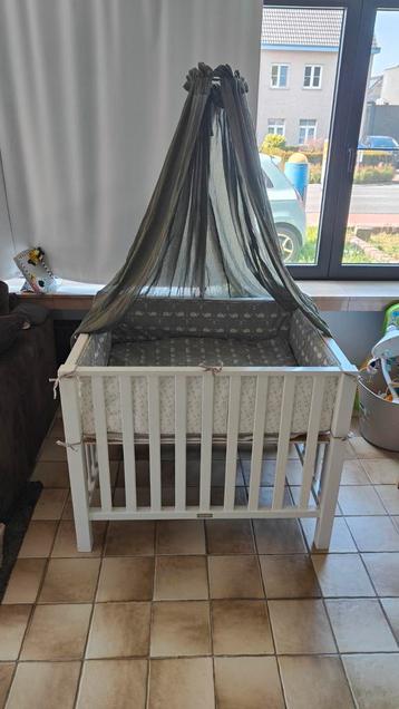 Babypark Bopita met matras, parklegger en omranding beschikbaar voor biedingen