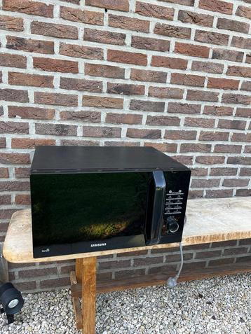 Microwave Samsung beschikbaar voor biedingen