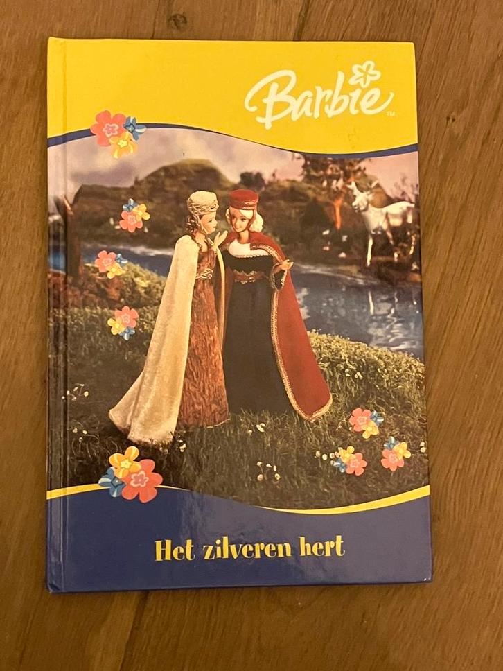 Barbie club - Het zilveren hert, Boeken, Kinderboeken | Jeugd | onder 10 jaar, Zo goed als nieuw, Fictie algemeen, Ophalen of Verzenden