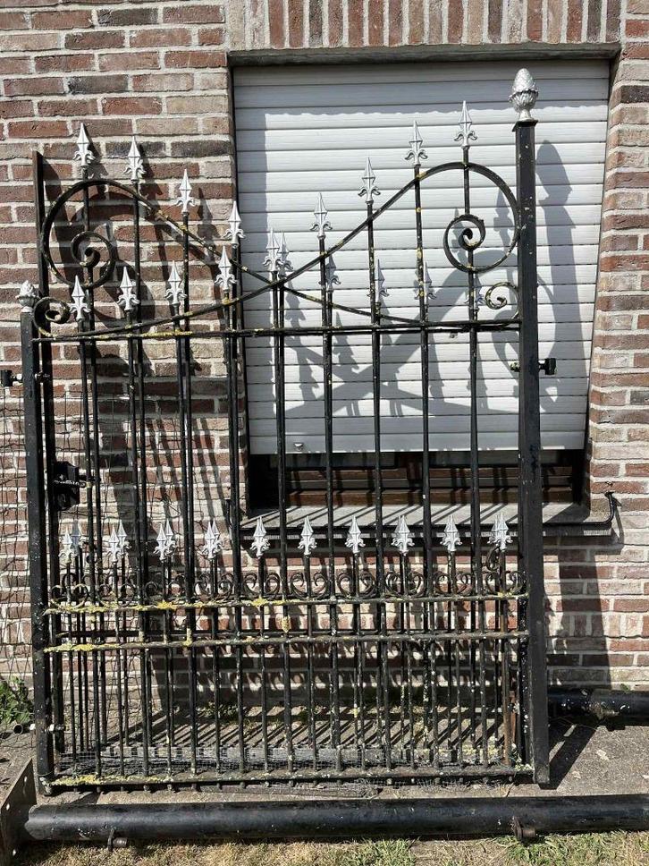 smeedijzeren hekken met volle buizen en latten met pinnen, Tuin en Terras, Tuinhekken en Hekwerk, Gebruikt, Ophalen
