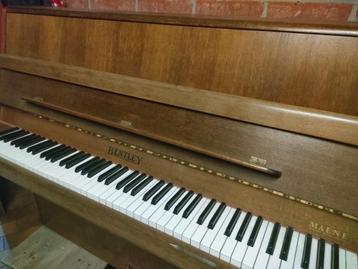 Piano beschikbaar voor biedingen