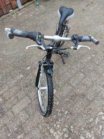  Een Minerva Bmx 20 inch fiets met 6 versnellingen  beschikbaar voor biedingen