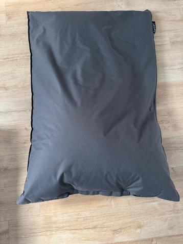 Nooit gebruikte fauteuilkussens  beschikbaar voor biedingen