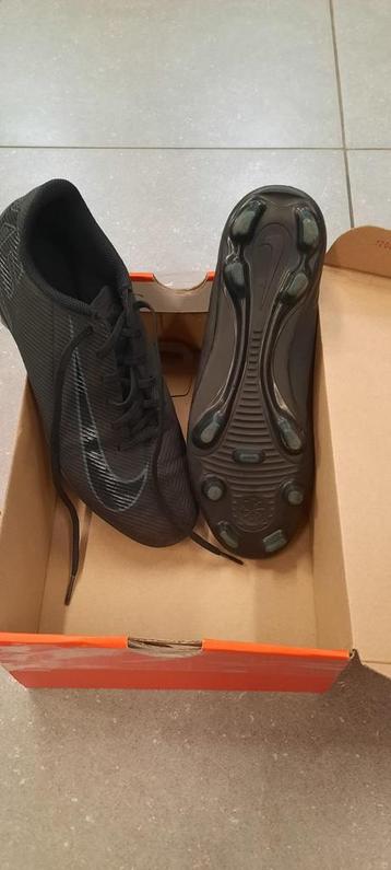 Nike Zoom Mercurial Vapor 15 FG Zwart Maat 40 beschikbaar voor biedingen