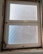 Fenêtre pivotante et inclinable, Enlèvement, Comme neuf