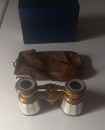 Vintage toneelkijker beschikbaar voor biedingen