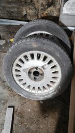 2x velgen met band in goede staat 215/55/16 hartafstand 4x10, Auto-onderdelen, Ophalen of Verzenden, Velg(en)