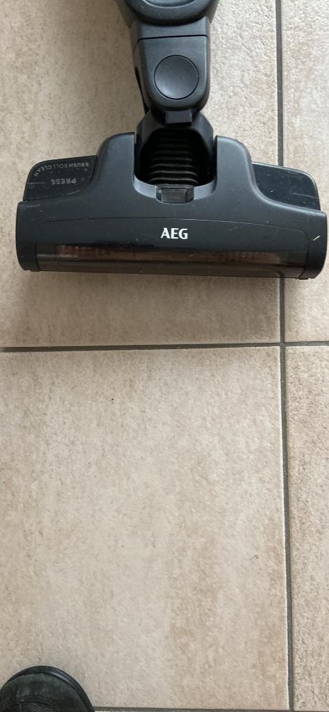 Steelstofzuiger AEG QX9-1-40GG, Elektronische apparatuur, Stofzuigers, Zo goed als nieuw, Overige typen, Minder dan 1200 watt