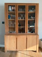 Vitrinekast van Ethnicraft in massief eik, Ophalen, Met deur(en), 200 cm of meer, 150 tot 200 cm