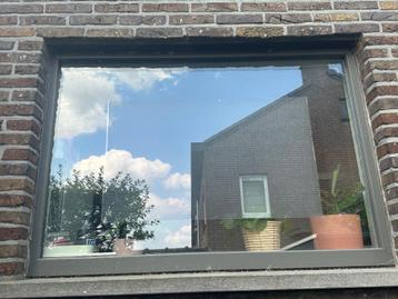 PVC raam, dubbelglas 1,1waarde, kwartsgrijs, 2019 beschikbaar voor biedingen