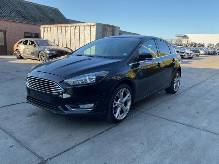 SPATBORD LINKS VOOR Ford Focus 3 (|2171304|PBM51A16009AG|), Auto-onderdelen, Carrosserie, Spatbord, Ford, Voor, Links, Gebruikt