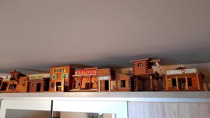 Houten westerndorp, Collections, Rétro, Enlèvement