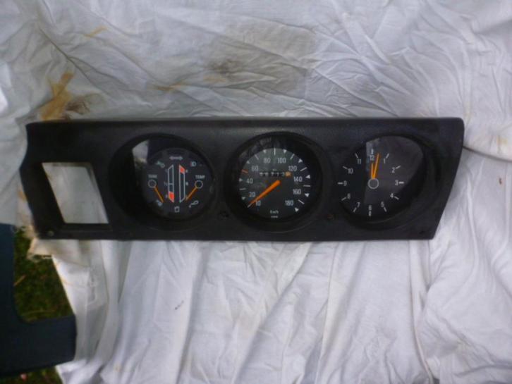 SAAB 99: instrumenten, snelheidsmeter: VDO, Auto-onderdelen, Dashboard en Schakelaars, Saab, Gebruikt, Ophalen of Verzenden