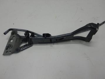 Audi A4 8W Zijschermsteun Links 8W0821135B beschikbaar voor biedingen